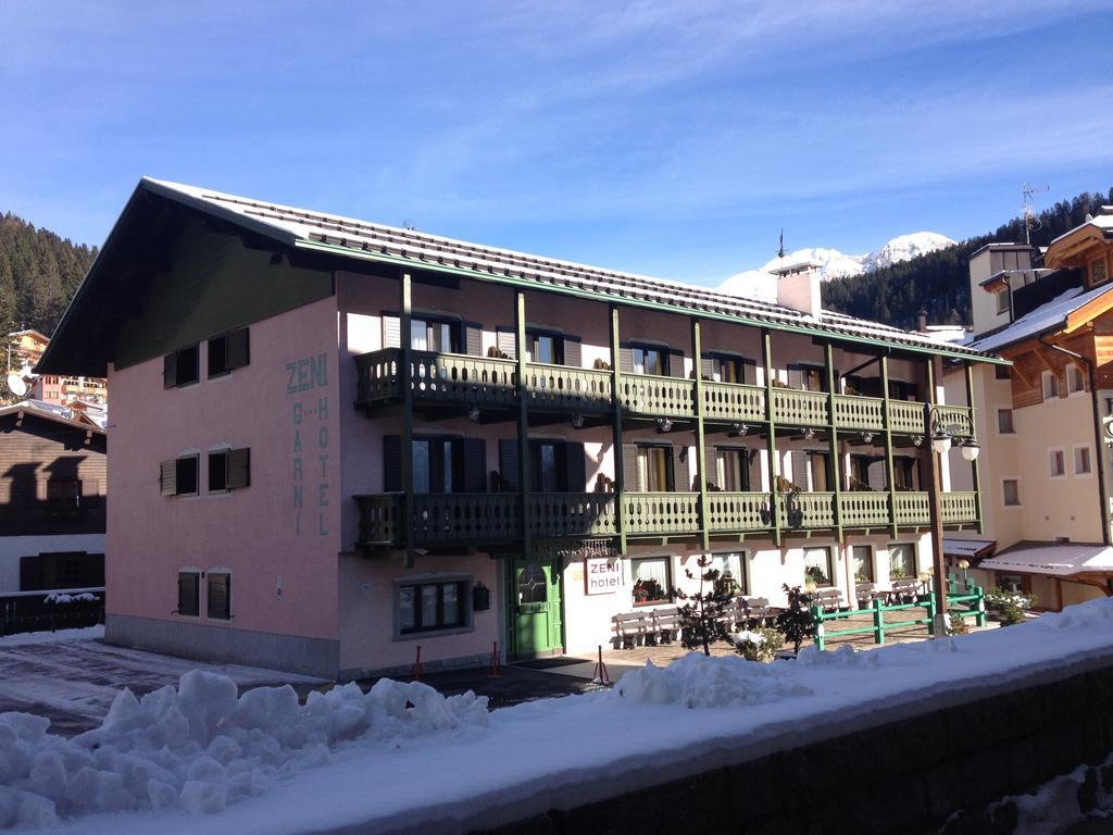 Hotel Zeni Madonna Exterior foto