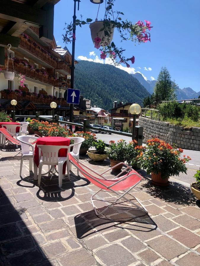 Hotel Zeni Madonna Exterior foto
